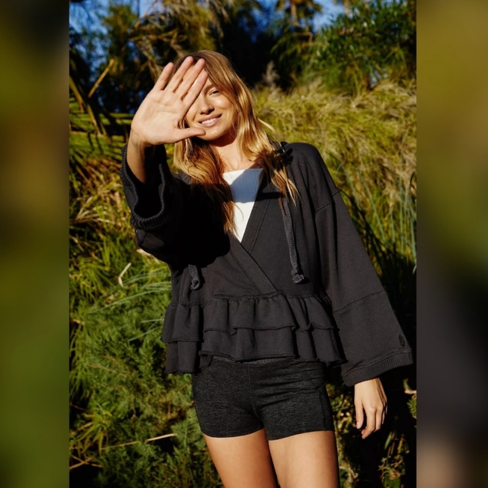 Free people hoodie 🖤 new with tags - Picture 5 of 9